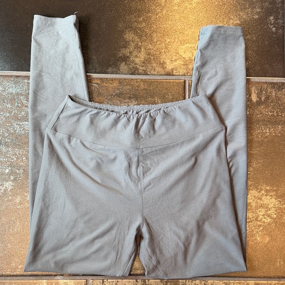 LuLaRoe Pants - LuLaRoe Gray Leggings